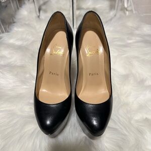 Christian Louboutin Comes with box and dust bag